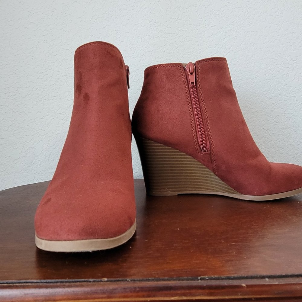 SODA - Size 7 - Ankle Booties